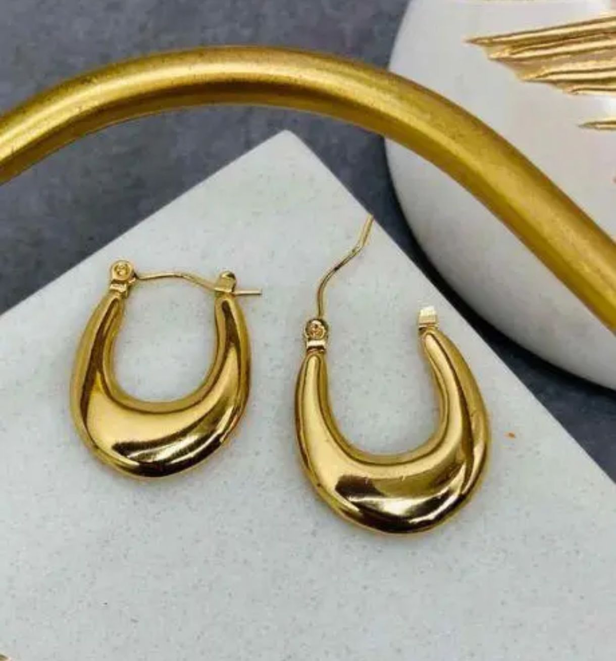 Diana hoop Anti tarnish earrings